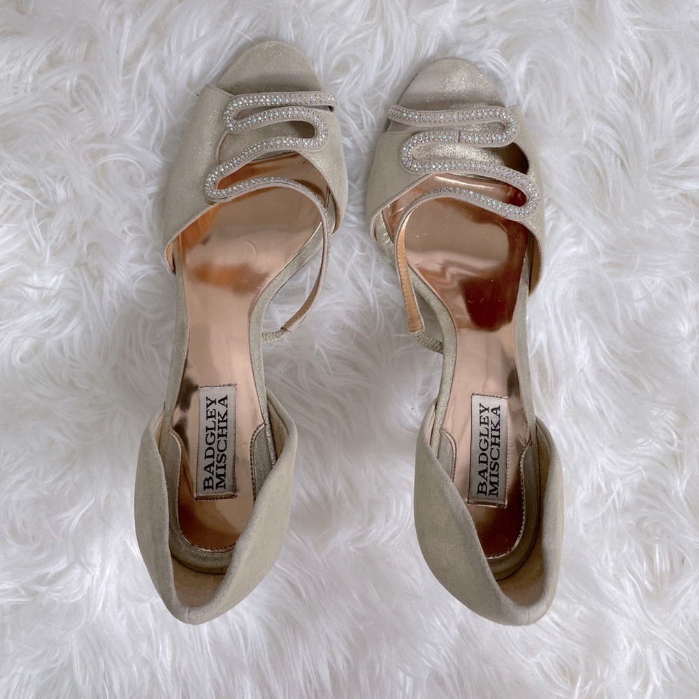 Badgley Mischka Gold Leather Pumps Sz 9